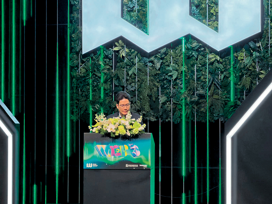 ●特區政府財庫局副局長陳浩濂