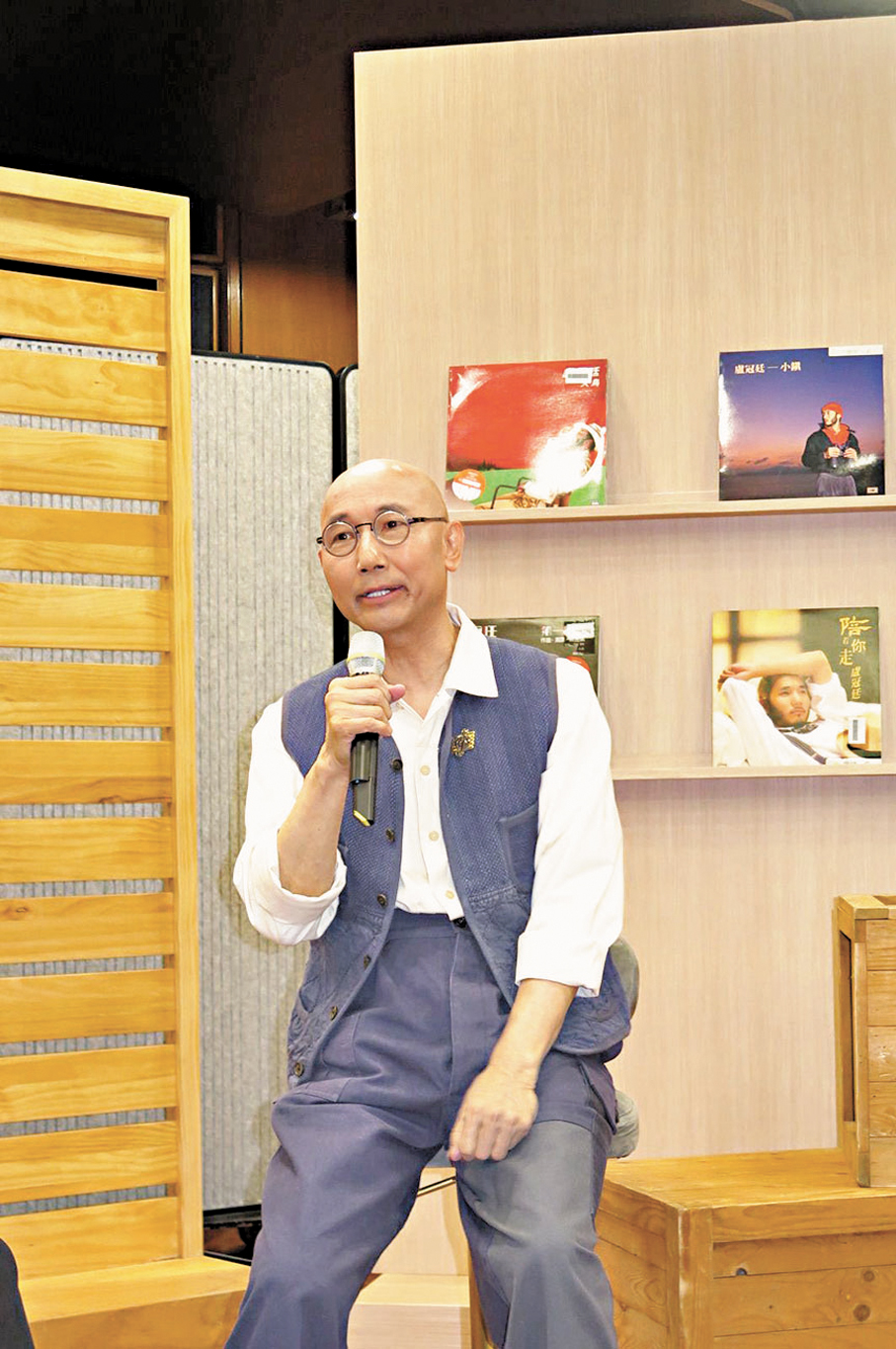 ●盧冠廷勉勵樂迷一起努力學習和進步。 香港文匯報記者阿祖   攝