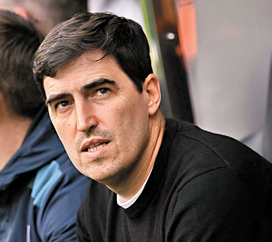 ●季後離開般尼茅夫伊拉奧拿，有傳成車路士新帥大熱。 資料圖片