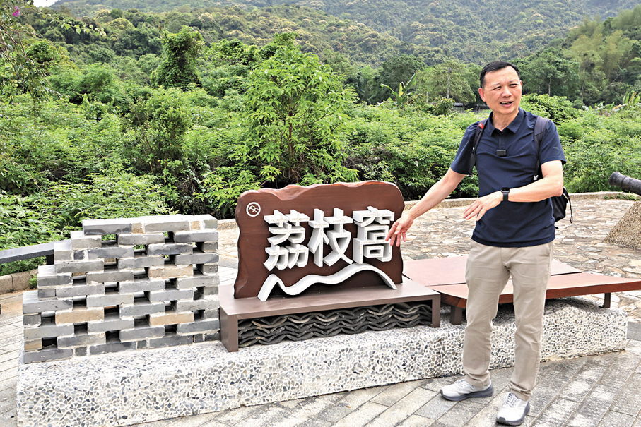 ●鄧文彬講述荔枝窩從「破局」到「破圈」的過程。
