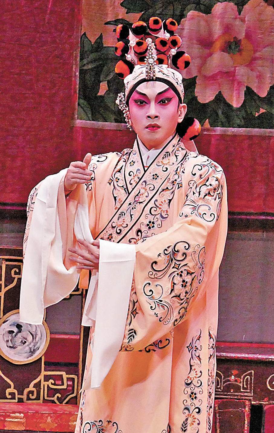 ●梁振文演《脫阱救裴》。