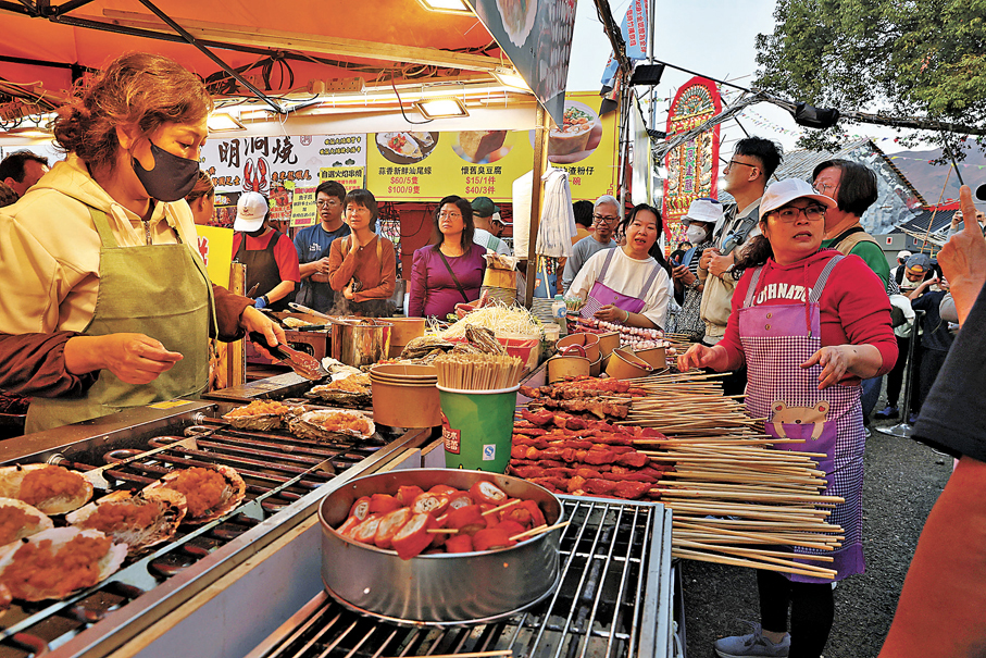 ●早前「錦田鄉十年一屆酬恩演戲暨美食嘉年華」吸引大批市民及旅客到訪。 資料圖片