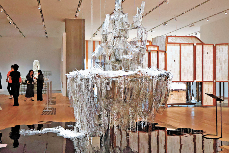 ●李昢《仿布魯諾·陶特（當心事物之甜美）》  2007年