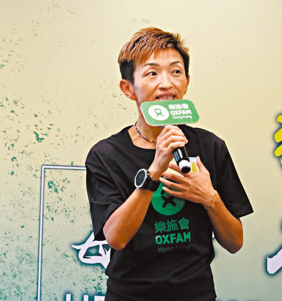 ●50歲的曾令令相隔十年再挑戰毅行者。 香港文匯報記者葉詩敏  攝