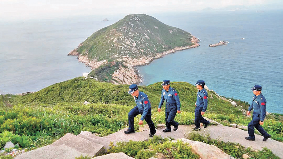 ●海警執法員巡查大灣區萬山群島。中國海警公眾號圖片