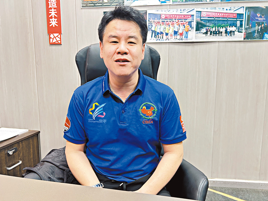 ●前港隊球手、現任CBSA世界斯諾克學院華南分院總教練李俊文，早年曾指導吳宜澤。