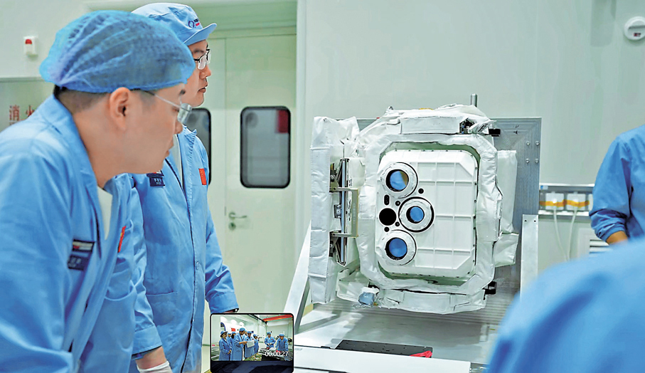 ●香港科技大學牽頭研製的「天韻相機」（輕小型高分辨率溫室氣體點源協同探測載荷），能精準測量全球中低緯度重點排放源的二氧化碳和甲烷濃度，前日已隨天舟十號貨運飛船接入天宮空間站。 資料圖片