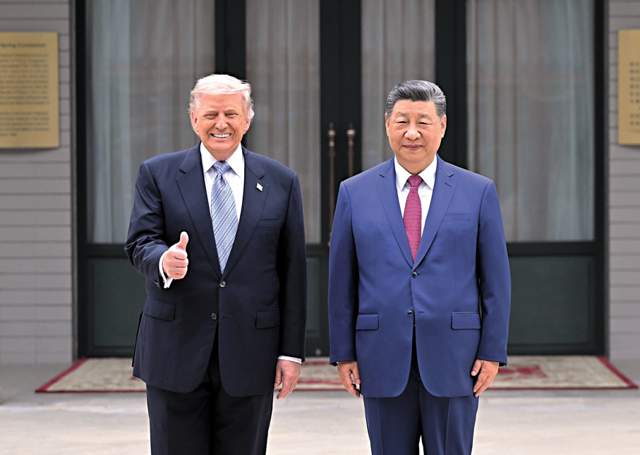 ● 5月15日上午，國家主席習近平在中南海同美國總統特朗普舉行小範圍會晤。新華社