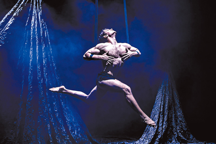 ●Recirquel Cirque Danse by Bence Vági （匈牙利）：《Paradisum》