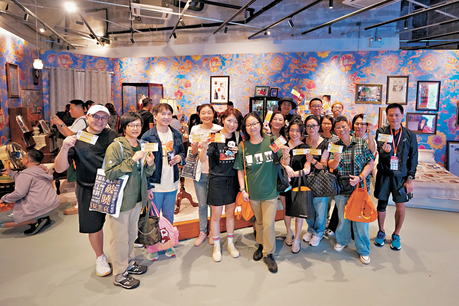 ●一眾歌迷憑演唱會票尾在啟德零售館的指定食肆和商戶，會享有特定優惠。