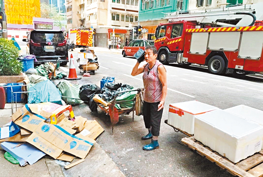 ●死者妻子平日靠拾紙皮和發泡膠箱維生。 香港文匯報記者林兆崙  攝