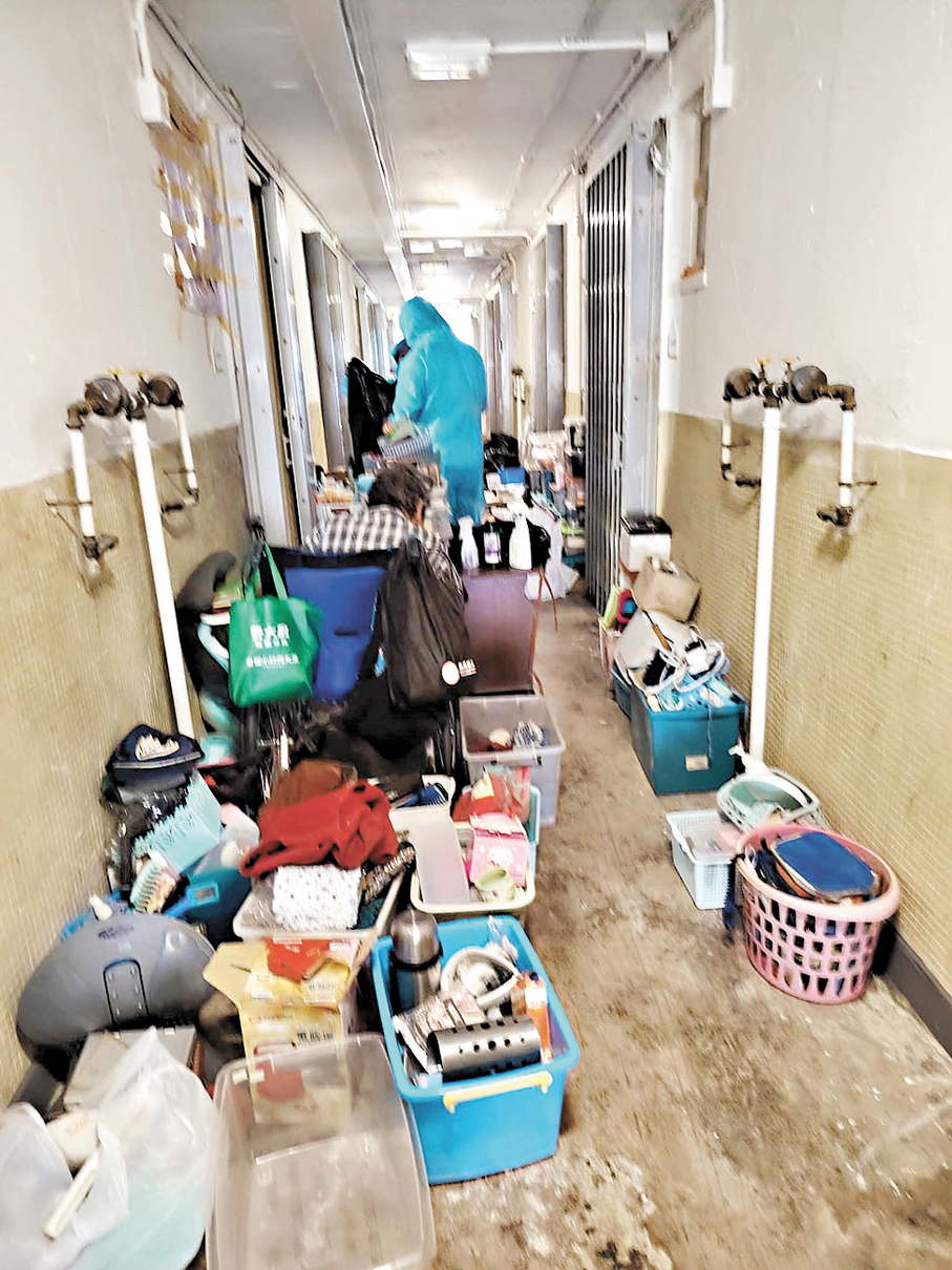 ●楊文清協助解開許多囤積屋主的心結。受訪者供圖
