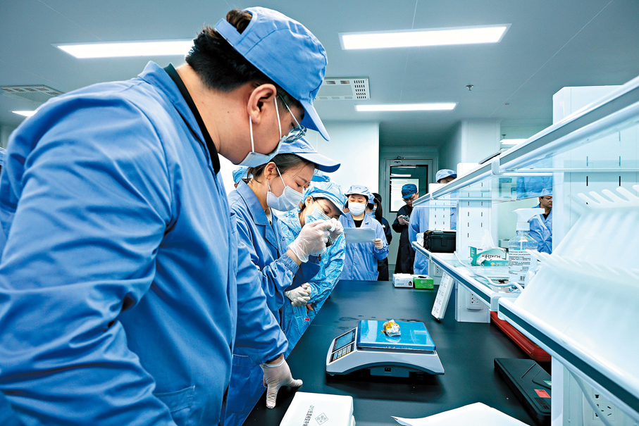 ●「人工胚胎」等空間站第十批科學實驗樣品順利返回並交付科學家。