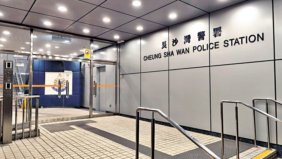 ●涉案被捕的女實習醫生被帶到長沙灣警署扣查。香港文匯報記者林兆崙  攝