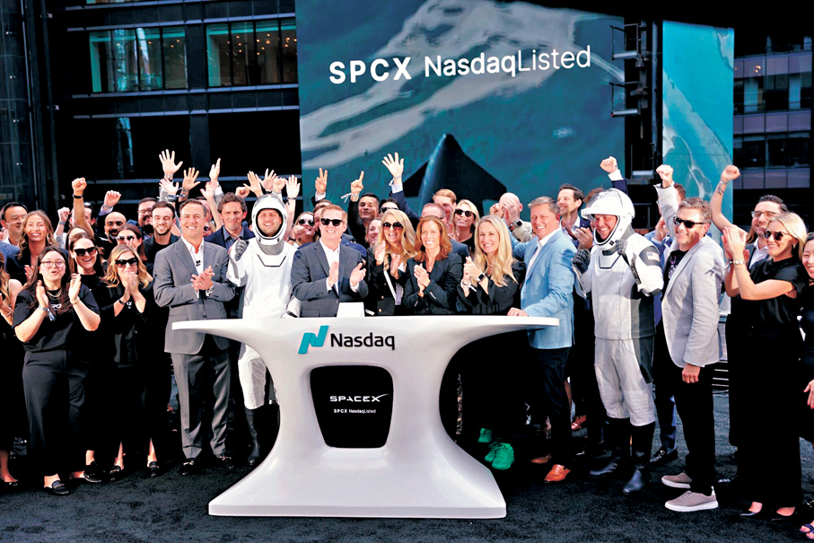 ●SpaceX上市首日升近兩成。 彭博社