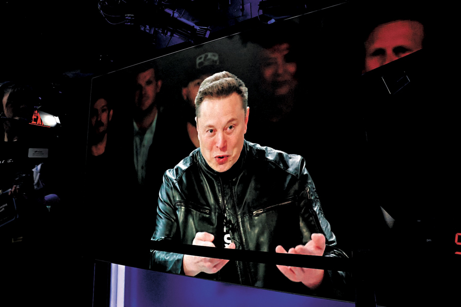 ●SpaceX上市當日，馬斯克在納斯達克市場透過視像發表講話。 路透社