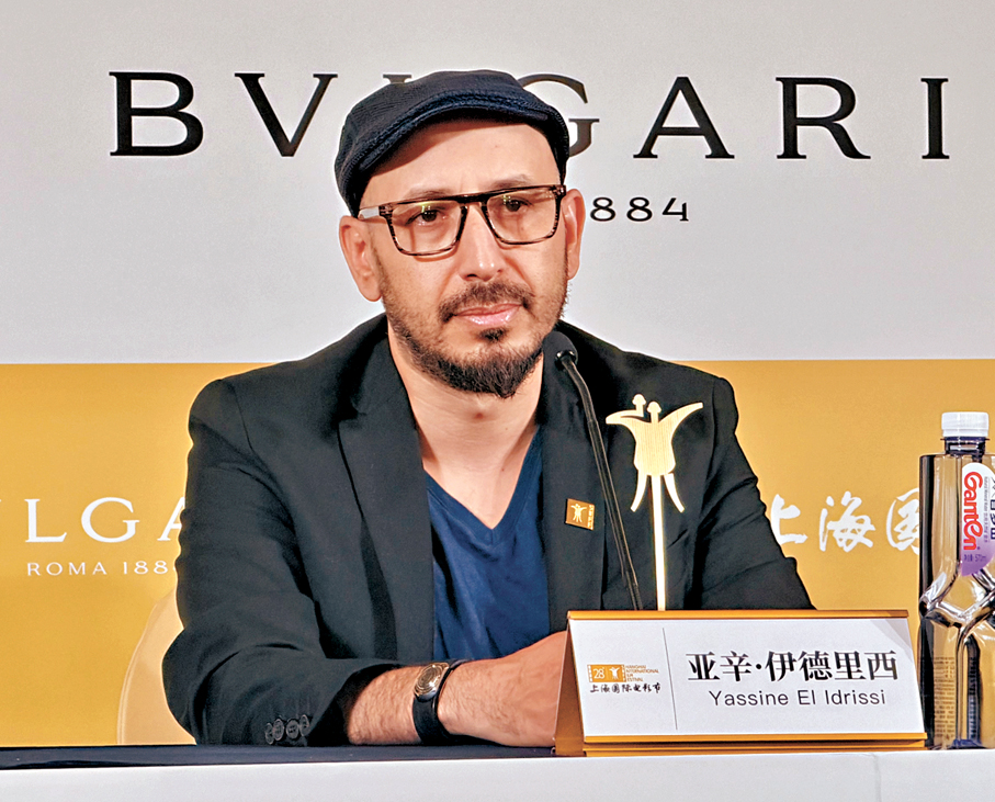 ●導演亞辛稱摩洛哥電影人還可以做更多。  香港文匯報記者夏微  攝