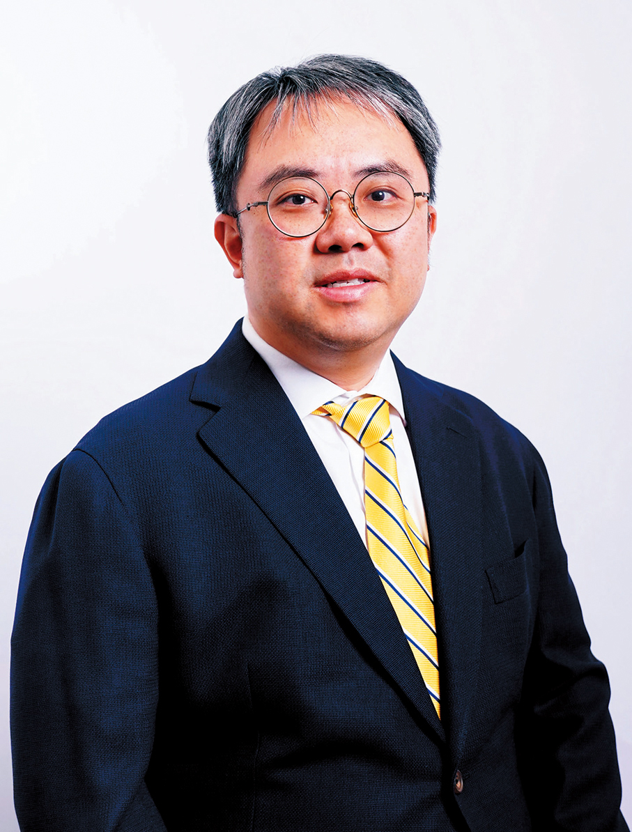 ●城大商學院院長岑運亨