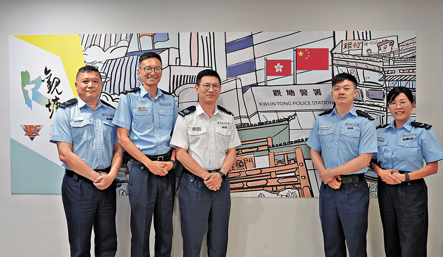 ●左起：王啟邦、王若愚、梁國權、梁晉銘、李惠萍。香港文匯報記者黃宇威 攝