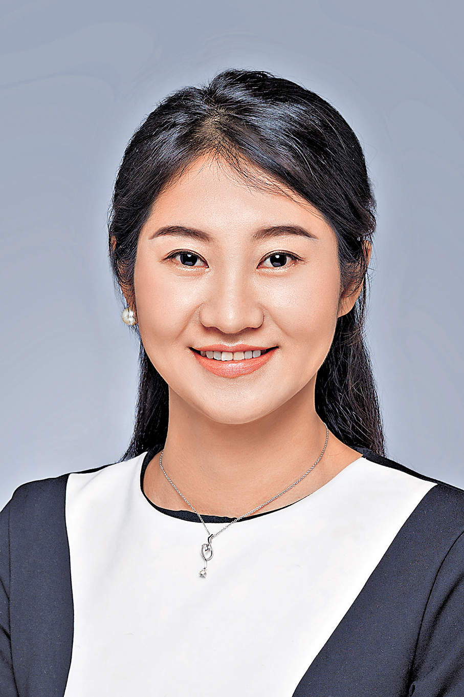 ●香港星河證券趙紅梅建議將更多香港上市高科技企業和獨角獸等納入港股通。香港文匯報深圳傳真