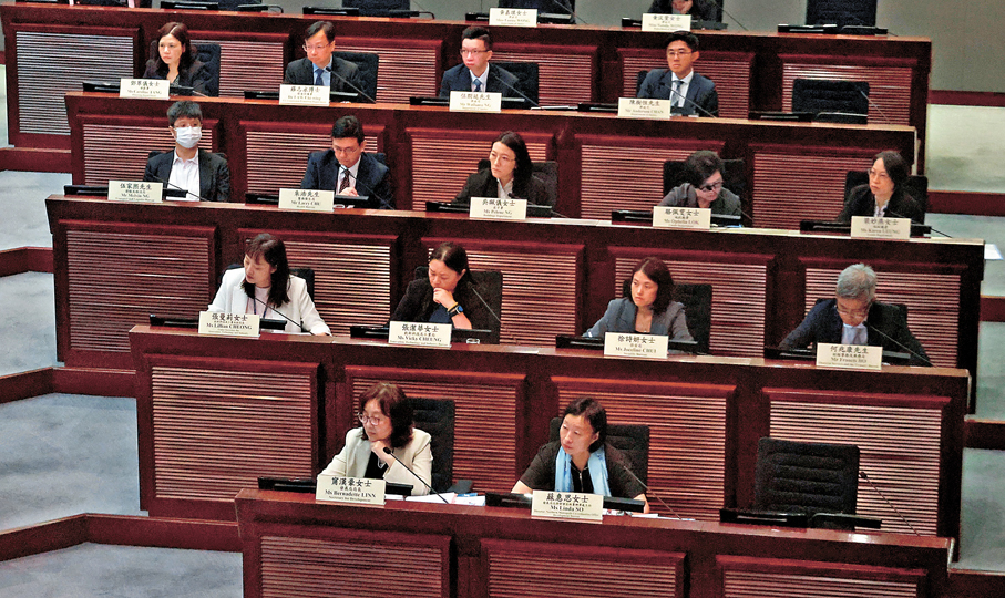 ●在昨日委員會會議上，官員回應議員關注。香港文匯報記者郭木又  攝