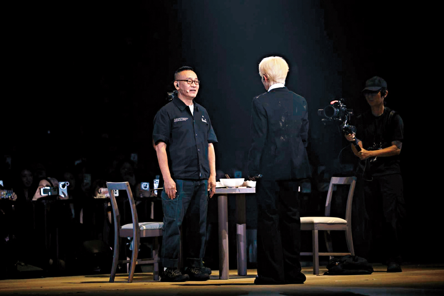 ●林保怡與李昊上演父子戲。香港文匯報記者孫嘉蔚 攝