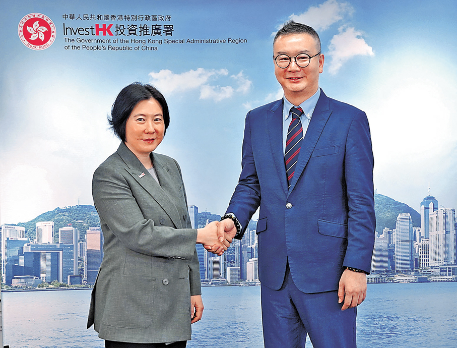 ●劉凱旋（左）接受香港文匯報《經湋論》主持陳湋銘專訪。    香港文匯報記者曾興偉  攝