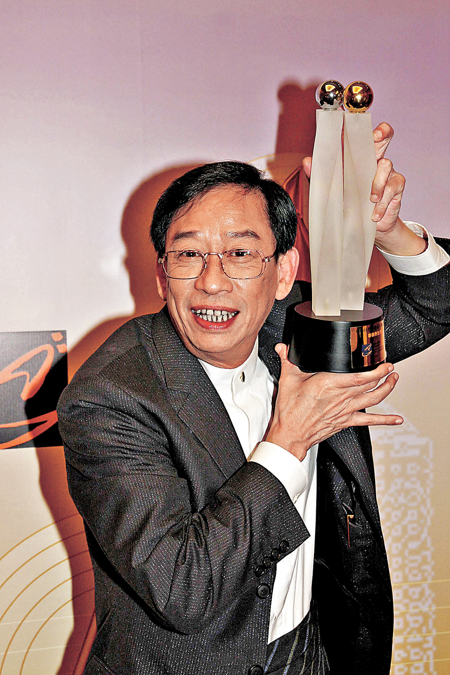 ●2008年，黎彼得獲頒授音樂成就大獎。