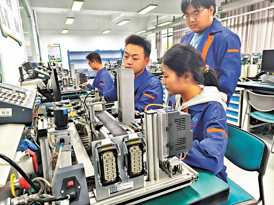 ●仁芯智（常州）醫學科技有限公司攜「氫鑒—賦能氫能電堆長壽命的分區檢測裝置」項目參賽。香港文匯報江蘇常州傳真