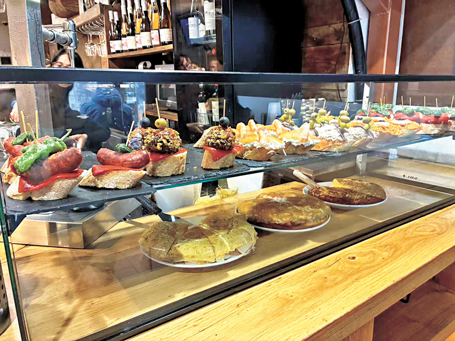 ●琳瑯滿目的巴斯克點心（Pintxos）