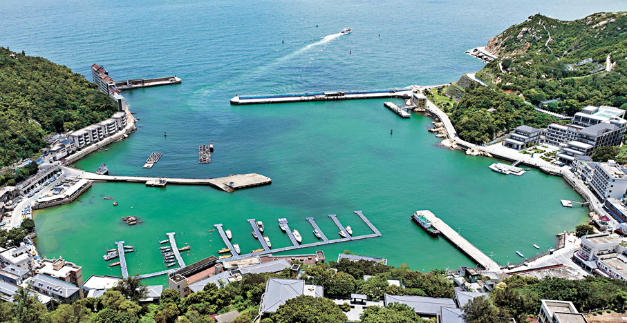 ●珠海素有「百島之市」美譽，圖為珠海海島。