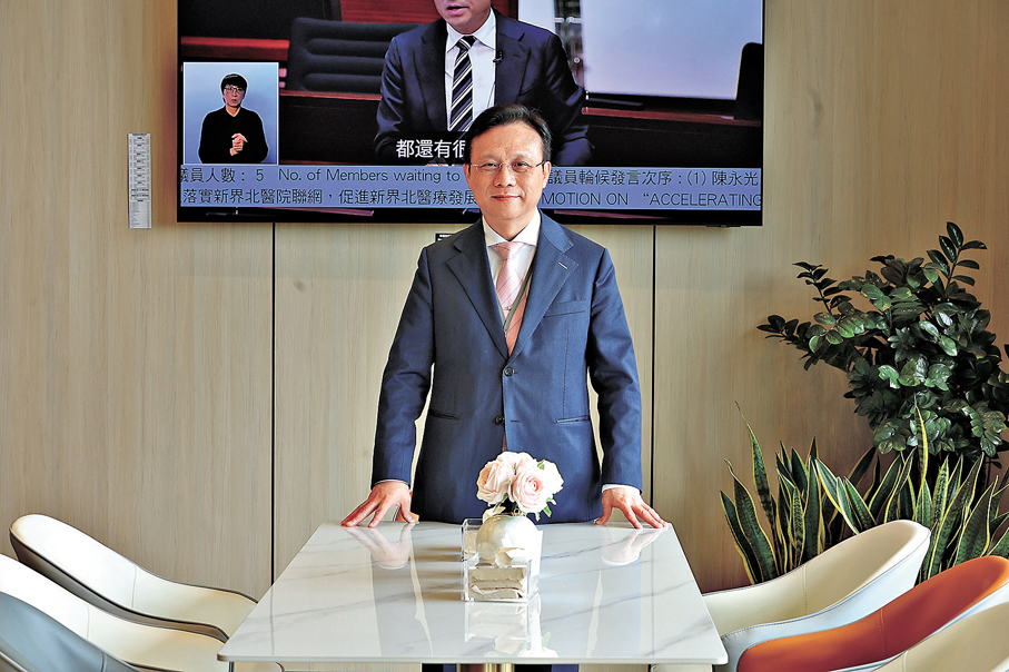 ●陳宗彝早前接受香港文匯報專訪。 香港文匯報記者萬霜靈  攝