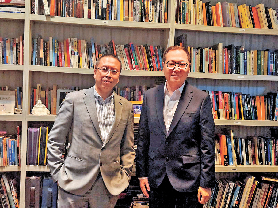 ●Marcus（左） 與Jeff介紹Cityline「藝術中介」服務。