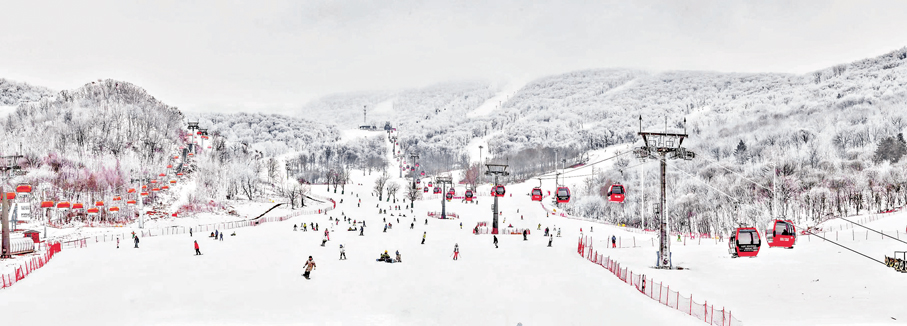 ●吉林地處世界冰雪黃金緯度帶，是世界三大粉雪基地之一。 吉林市融媒體中心供圖