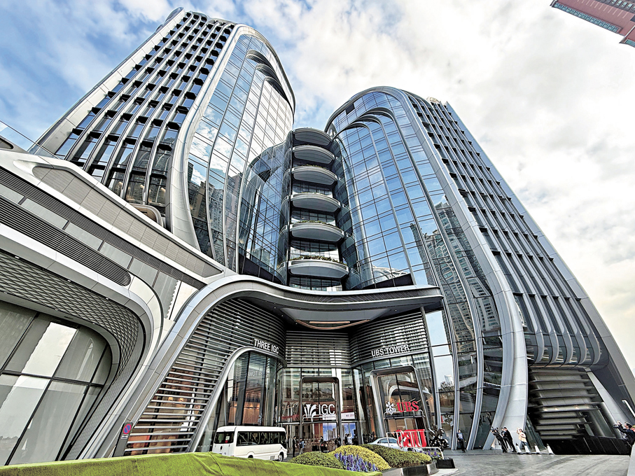 ●瑞銀指香港市場匯聚大量優質中資企業，這正是香港資本市場最核心的競爭優勢。圖為位於香港西九龍的瑞銀中心。 資料圖片