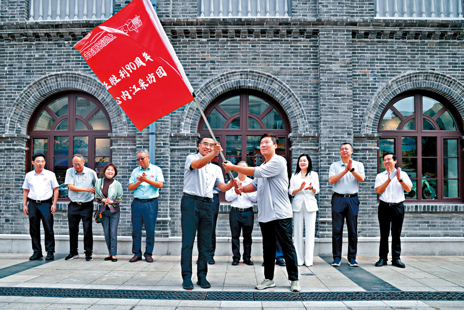 ●8月29日，「長征足跡·長江筆記——走在新長征路上」主題報道啟動儀式在天津《大公報》舊址舉行。