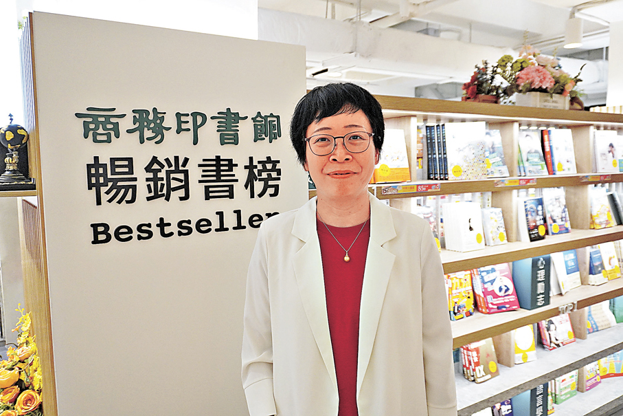 ●張凌認為，校歌是集體記憶的載體。 記者張岳悅 攝
