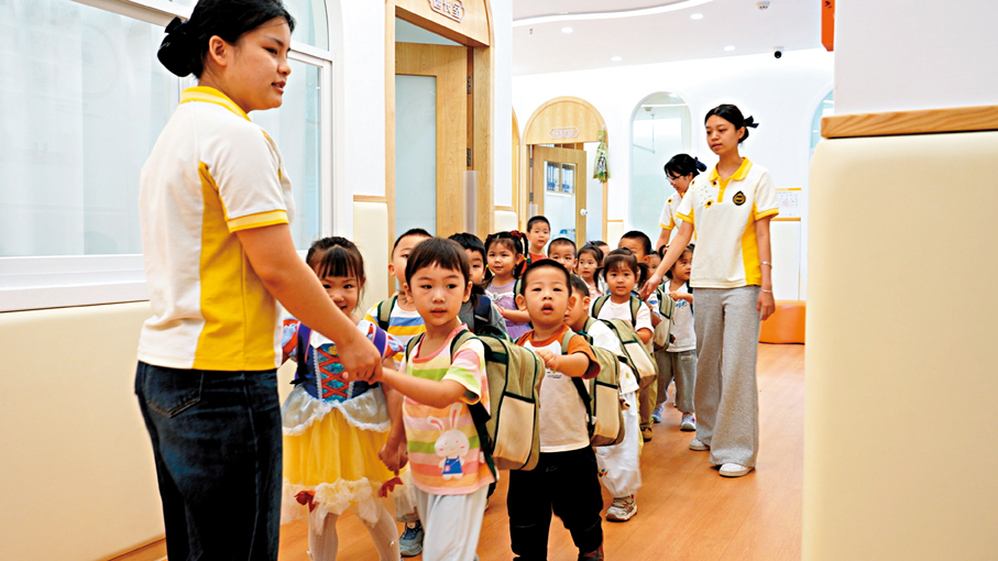 ●豌豆花普惠託育示範園每年可服務400名至500名嬰幼兒。  港台供圖