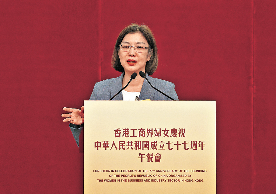 ●謝小華發表題為《國家「十五五」與香港五年規劃：香港發展新機遇》的專題演講。 香港文匯報記者曾興偉  攝
