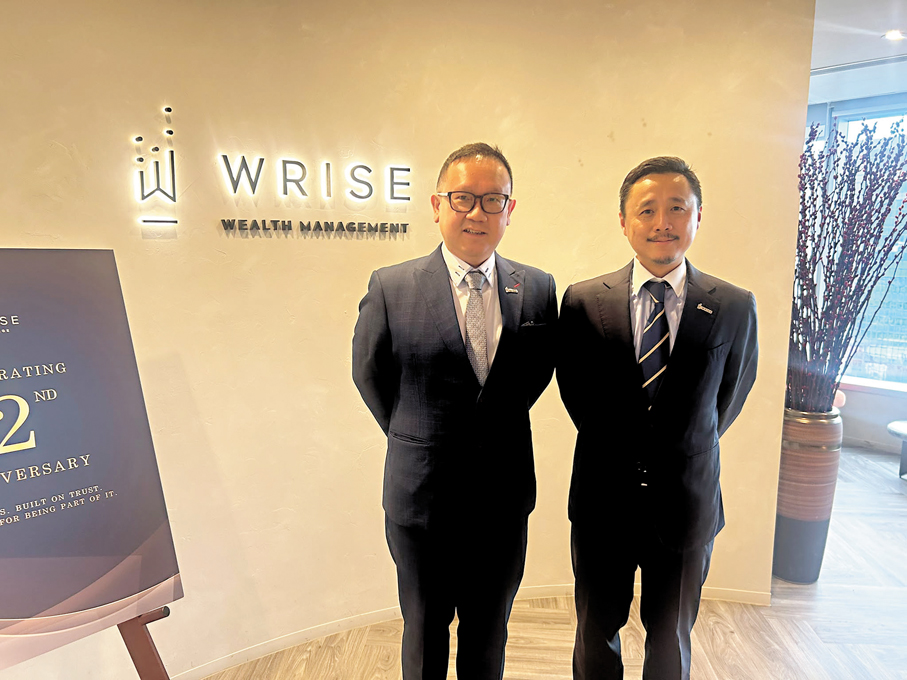 ●冼健岷（右）期望香港未來在政策層面上能簡化人才引進程序。旁為甄智傑。 香港文匯報記者莊程敏  攝