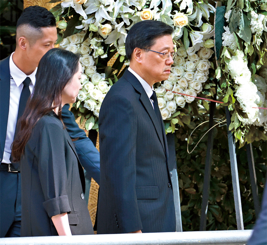 ●香港特區行政長官李家超到場悼念。 香港文匯報記者黃艾力 攝