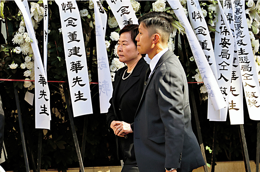 ●香港特區前行政長官林鄭月娥到場致哀。 香港文匯報記者黃艾力 攝