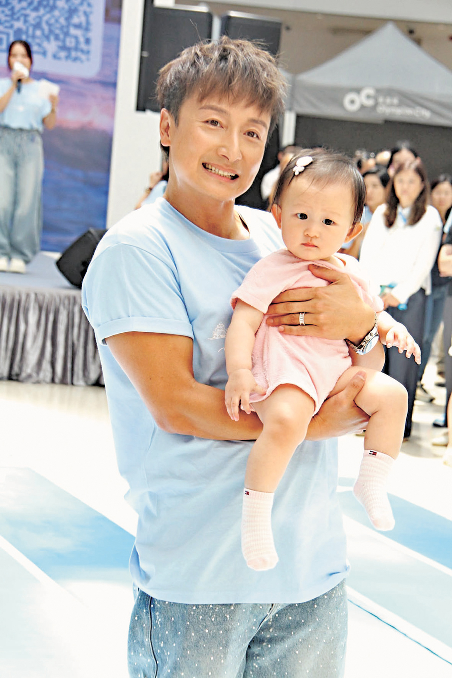 ●方力申認為女兒可向運動方面發展。  香港文匯報記者吳文釗  攝