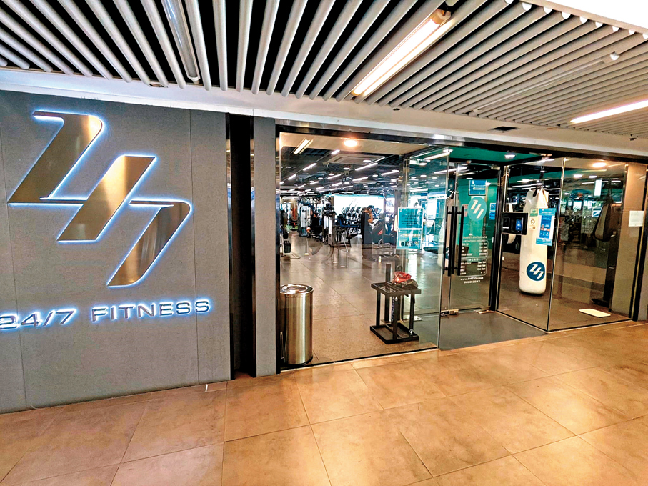 ●沙田瀝源街24/7 FITNESS 健身中心藏針孔鏡頭。 香港文匯報記者劉友光  攝
