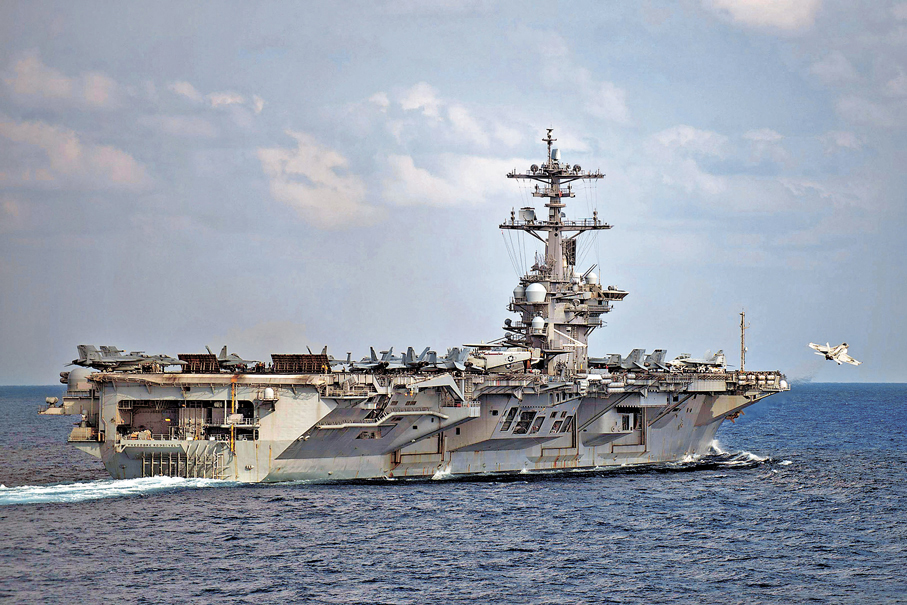 ●美國官員表示，「羅斯福號」航母、相關艦艇、戰機、海軍陸戰隊員及水兵將在11月底前抵達中東。 資料圖片