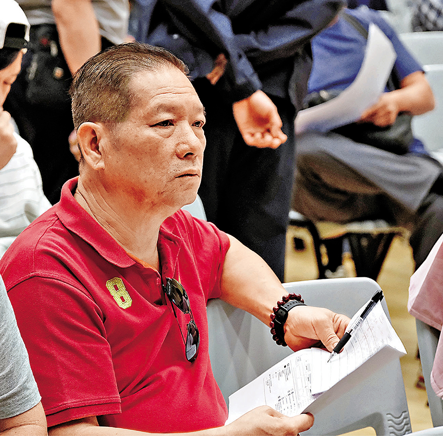●「蘭花大王」楊小龍。香港文匯報記者涂穴  攝