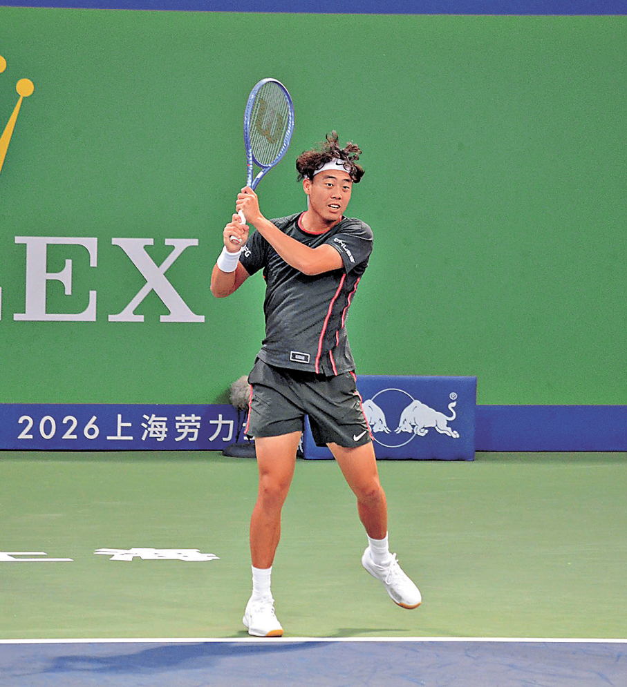 ●黃澤林以直落兩盤不敵法國球手希里斯。   香港文匯報記者夏微  攝