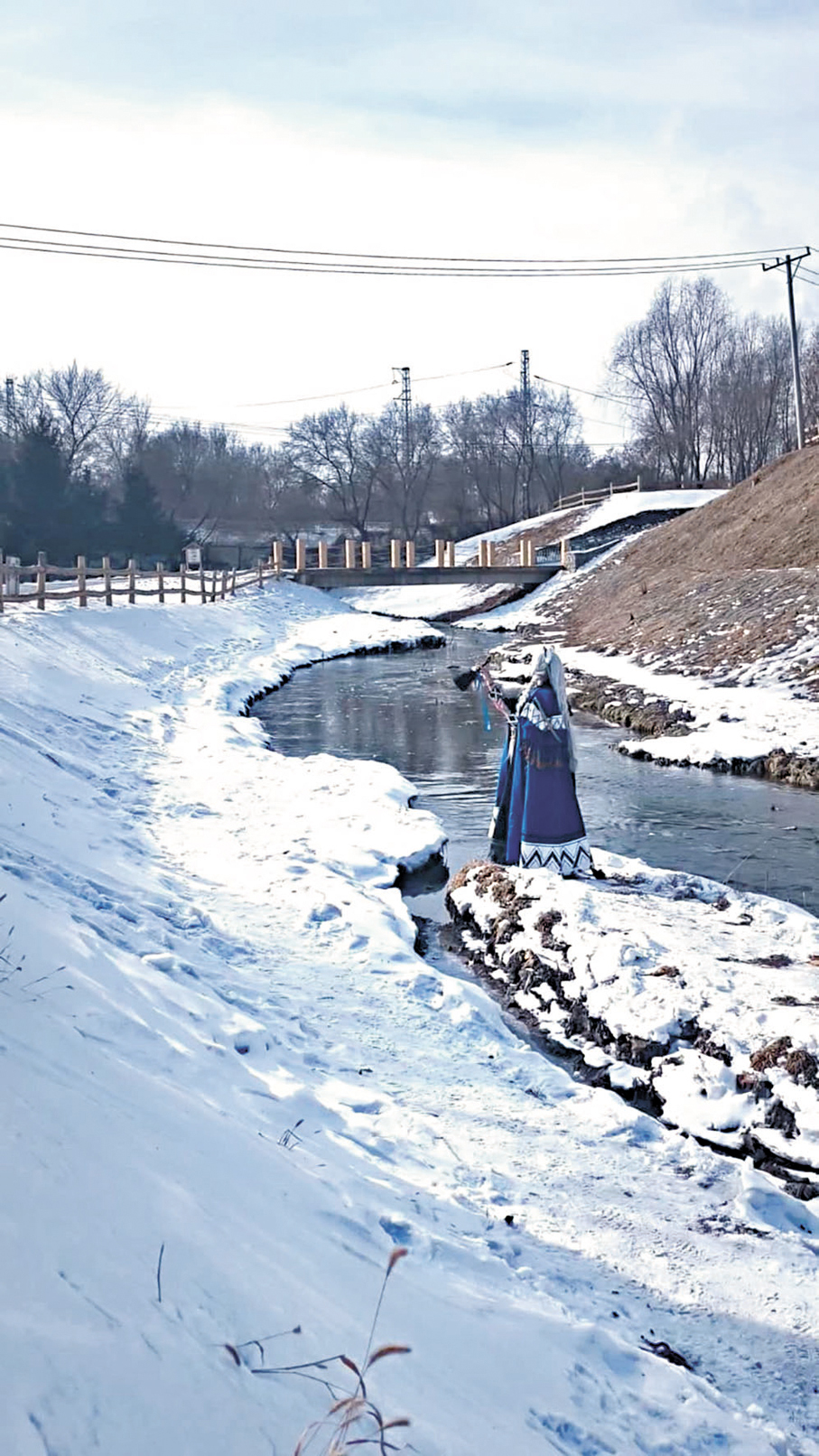青衫前往哈爾濱與長白山，拍攝《明日方舟》聖聆初雪的場景。