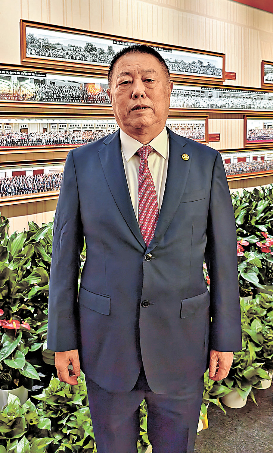 ●中華海外聯誼會常務理事、香港僑界社團聯會主席沈家燊接受香港文匯報訪問。
