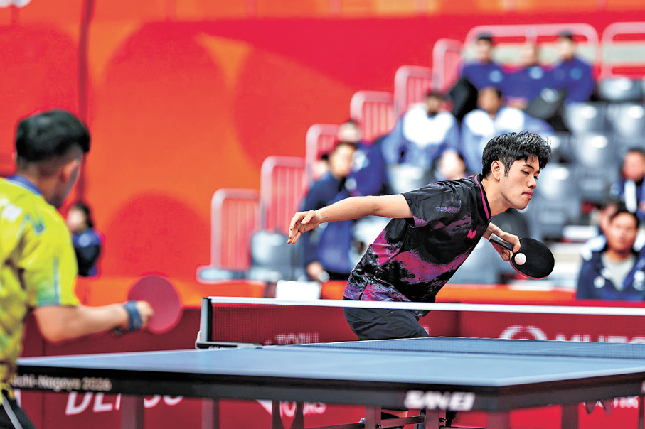 ●黃翰林在乒乓球男子9級單打旗開得勝。 中國香港殘疾人奧委會供圖